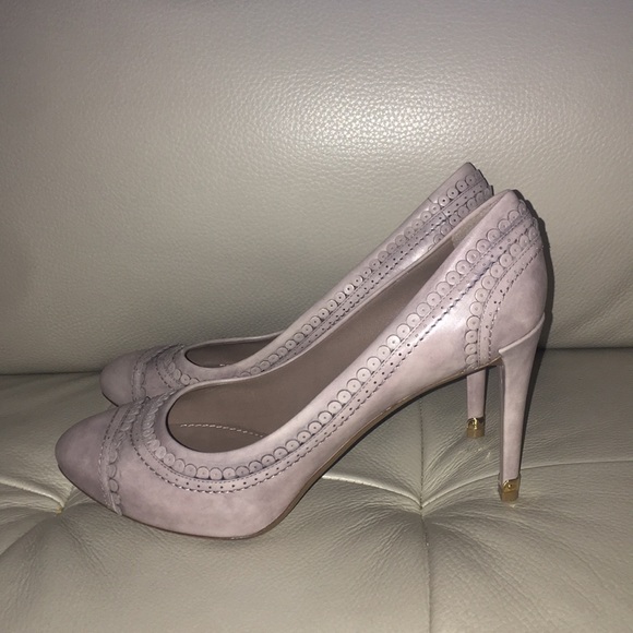 Louis Vuitton, Shoes, Louis Vuitton Purple Grey Pumps 39